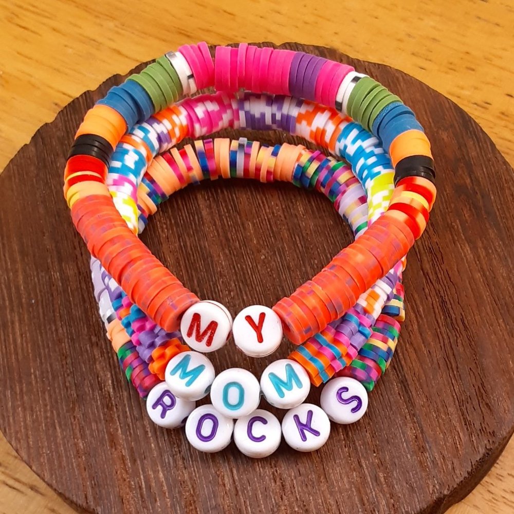 "MY MOM ROCKS" WRISTBAND STACK